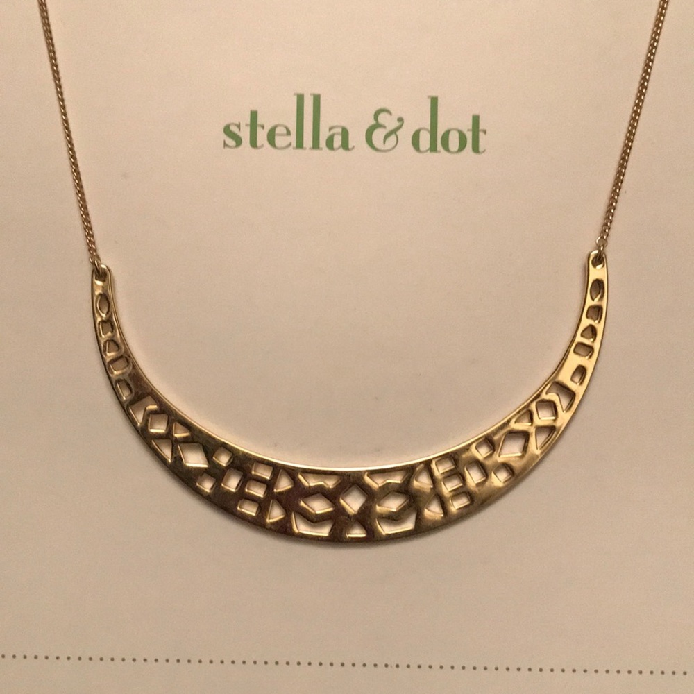 Retired Stella & Dot Avalon Crescent Necklace